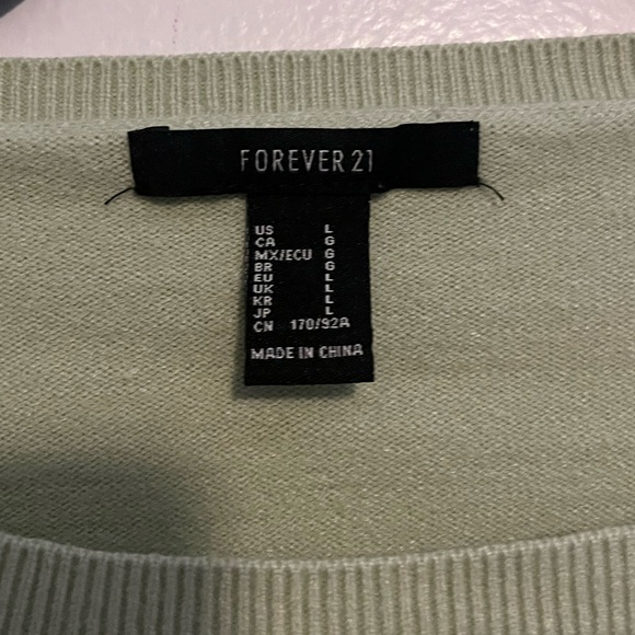 Cropped. Fits really well - Picture 2 of 2